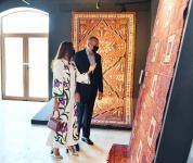 Президент Ильхам Алиев и Первая леди Мехрибан Алиева посмотрели выставки, организованные Фондом Гейдара Алиева в Шуше