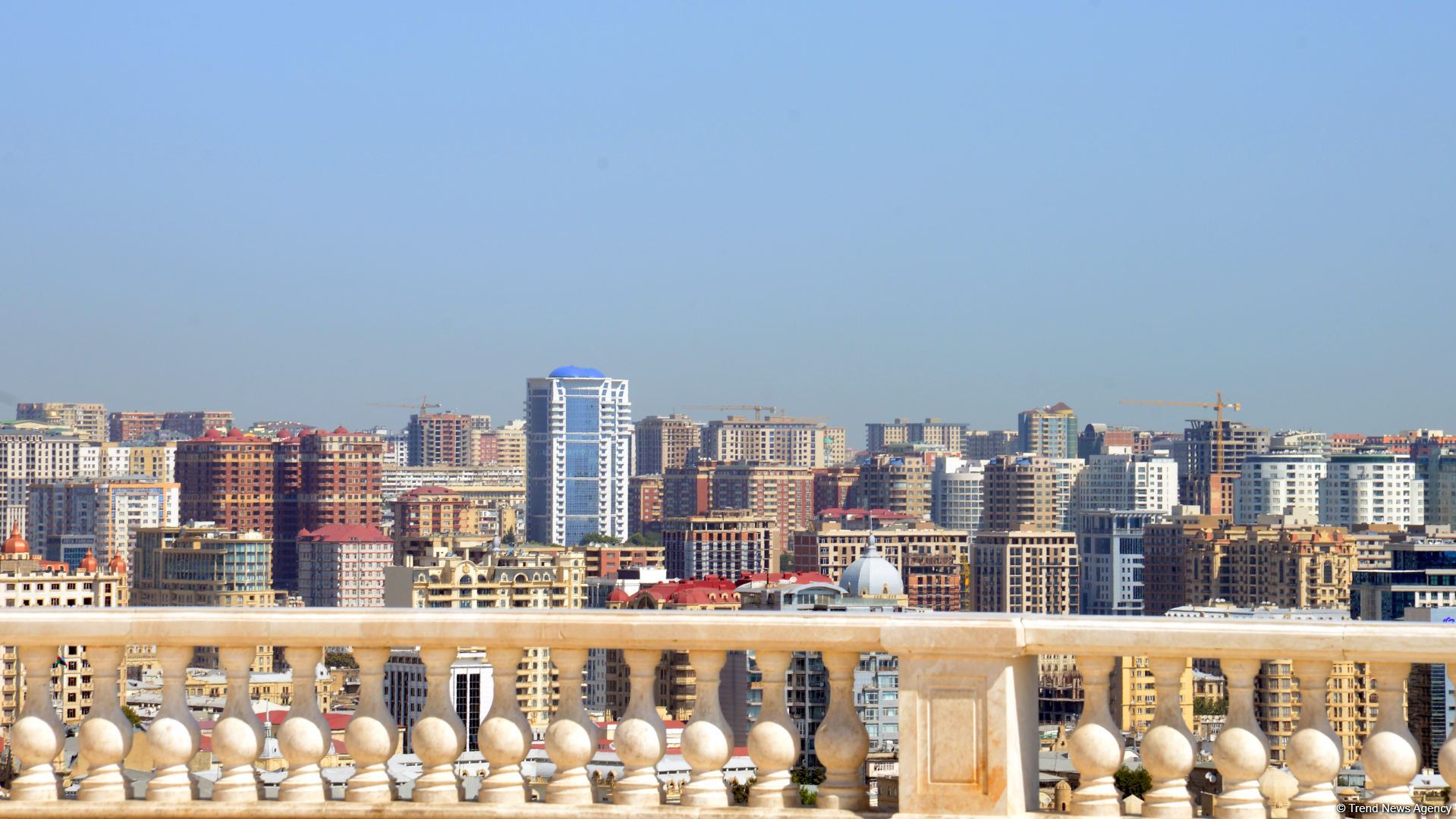 Баку: гармония старины и современности (Фотосессия)