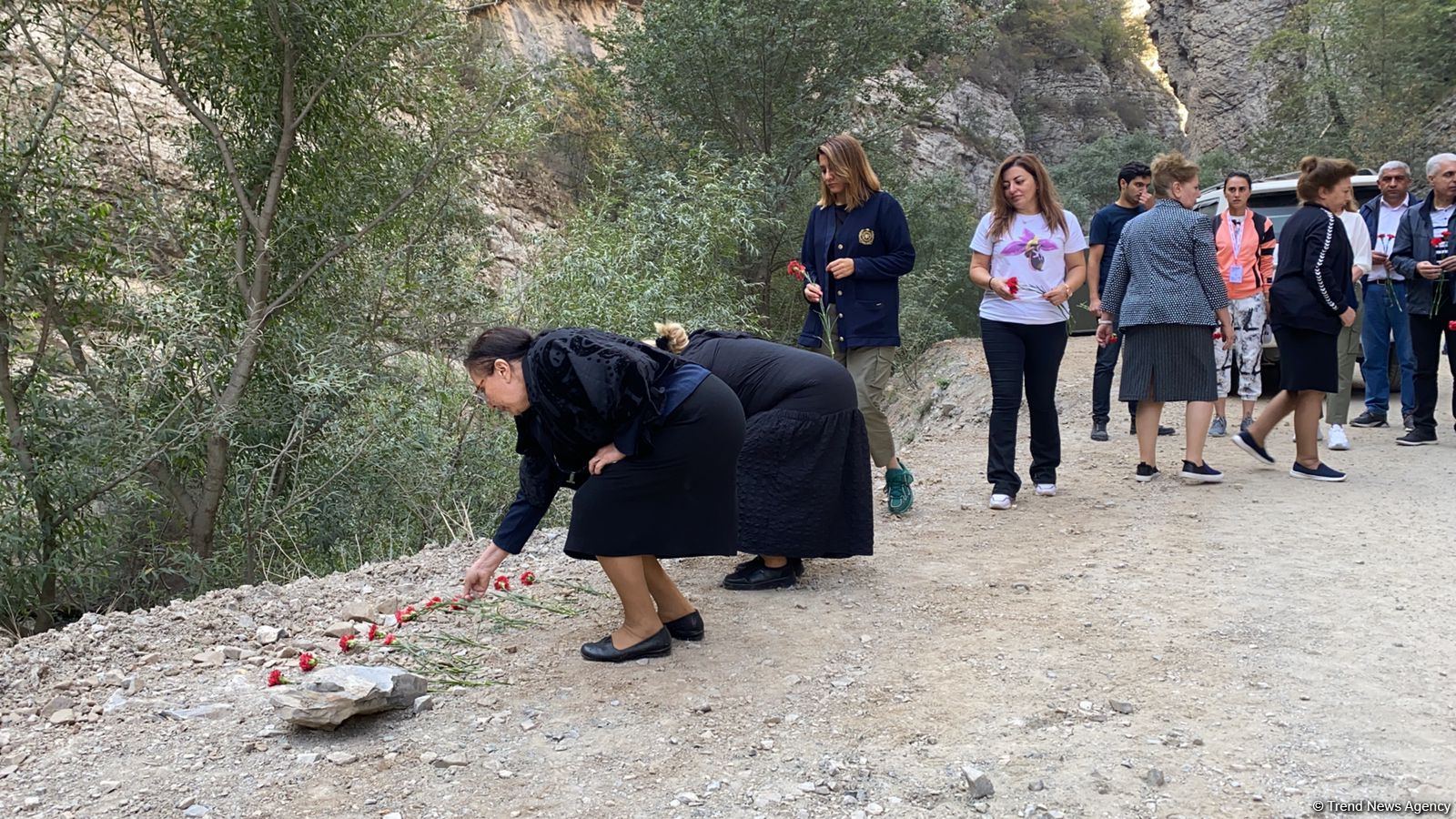 Жители Кельбаджара после 28 лет разлуки посетили родные края (ФОТО)