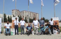 Cреди журналистов и медийных личностей прошло соревнование по велоспорту Zəfər kuboku (ФОТО)