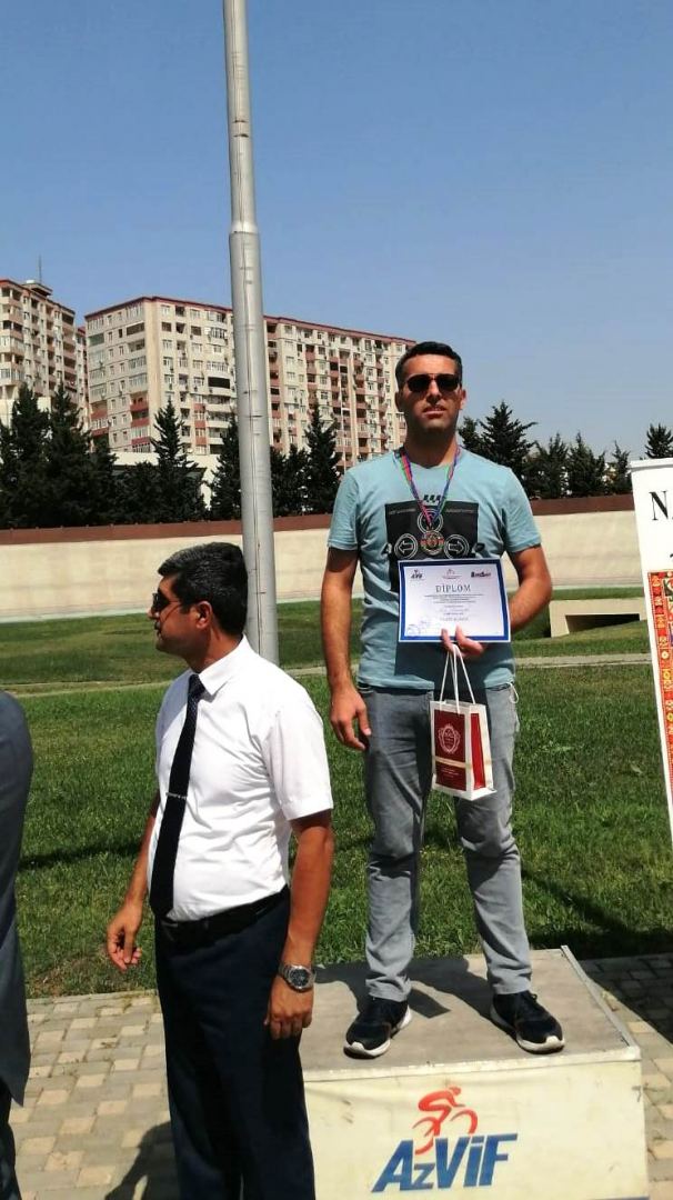 Cреди журналистов и медийных личностей прошло соревнование по велоспорту Zəfər kuboku (ФОТО)