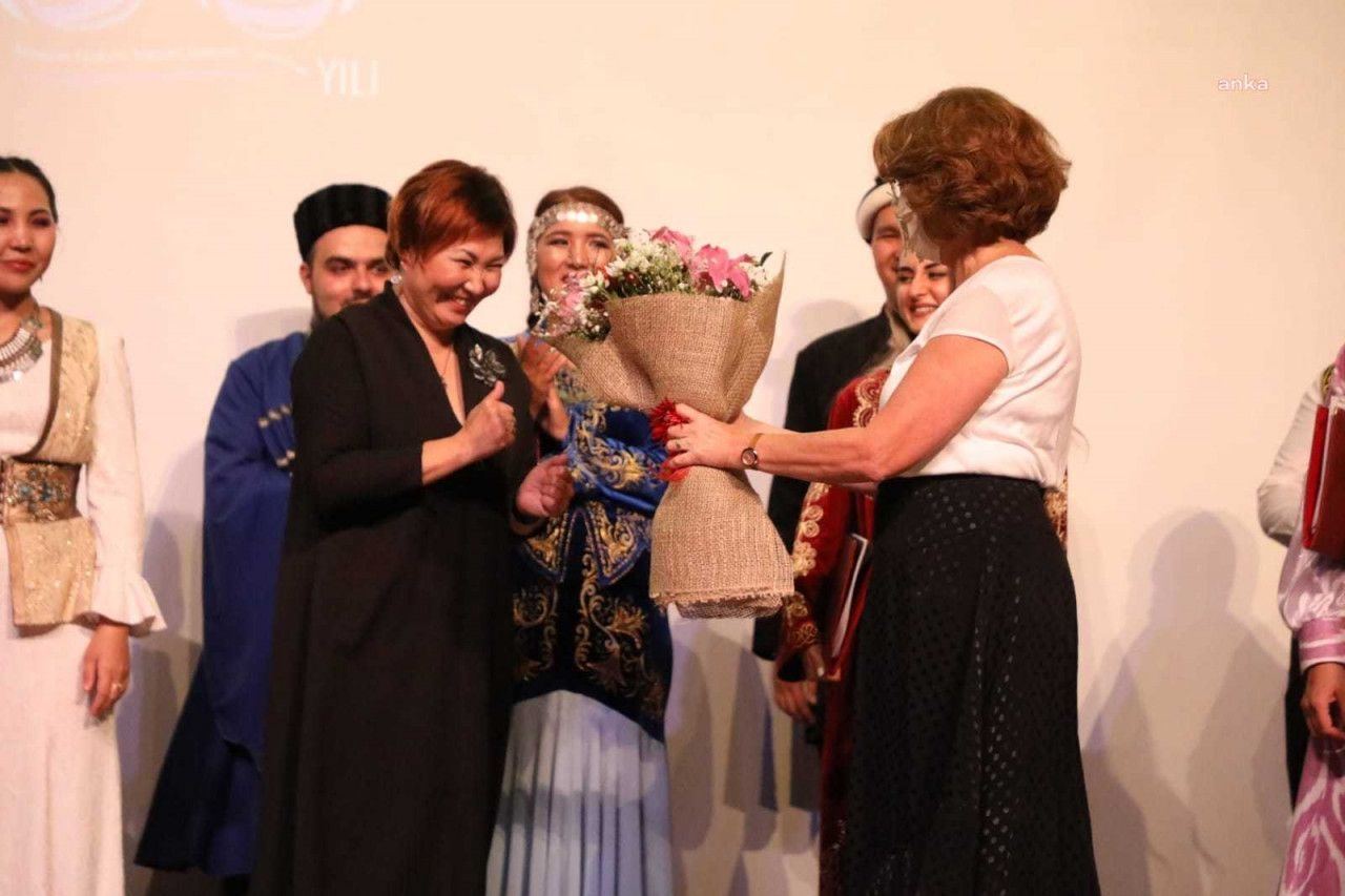 Вокалисты из Азербайджана выступают в составе Молодежного хора ТЮРКСОЙ (ФОТО)