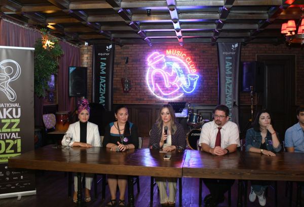 Модное дефиле, арт-перформанс и много музыки… Чем еще удивит Бакинский джаз-фестиваль (ФОТО)