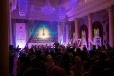 Азербайджанский актер и режиссер на красной дорожке Казанского кинофестиваля (ФОТО)