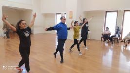 С любовью к искусству: "Инклюзивный театр" в Баку (ФОТО)