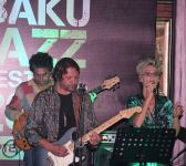 Девушка в джазе: турецкая певица Синем Исламоглу завораживает и манит в Баку (ВИДЕО/ФОТО)