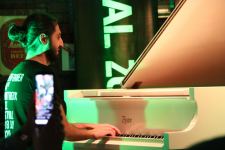 Массовый гипноз в Баку – это просто не поддается описанию словами… (ВИДЕО, ФОТО)