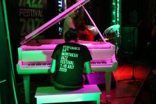 Массовый гипноз в Баку – это просто не поддается описанию словами… (ВИДЕО, ФОТО)