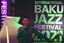 Массовый гипноз в Баку – это просто не поддается описанию словами… (ВИДЕО, ФОТО)