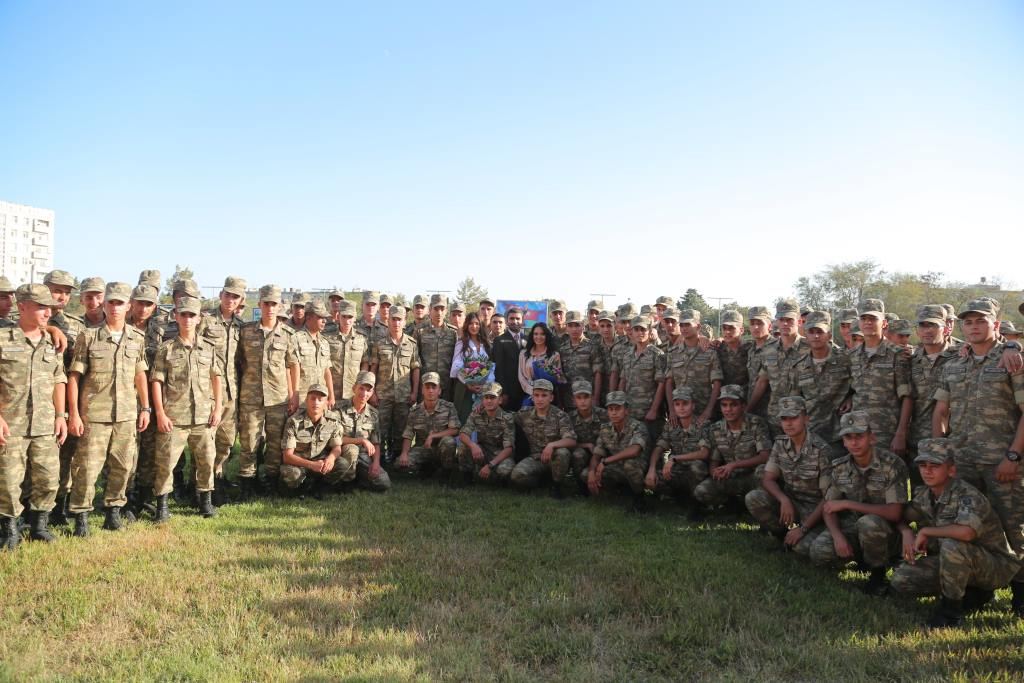 Популярные артисты поздравили азербайджанских курсантов (ФОТО)