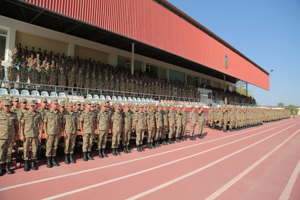 Популярные артисты поздравили азербайджанских курсантов (ФОТО)