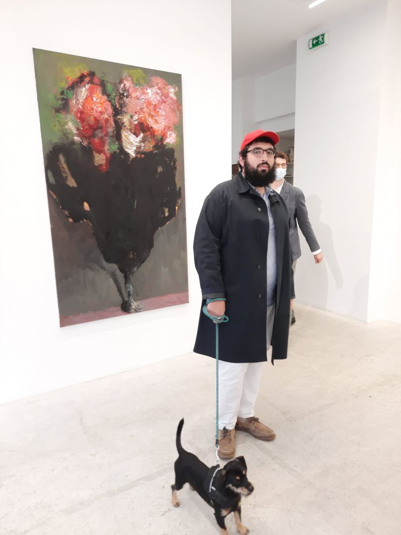 Азербайджанец дал карт-бланш французам, или Творческий порыв "в неположенных местах" Парижа (ФОТО)