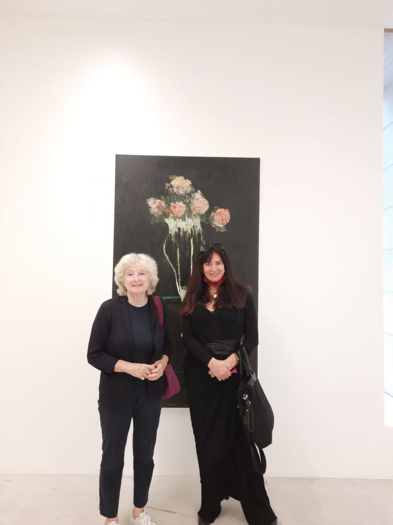 Азербайджанец дал карт-бланш французам, или Творческий порыв "в неположенных местах" Парижа (ФОТО)