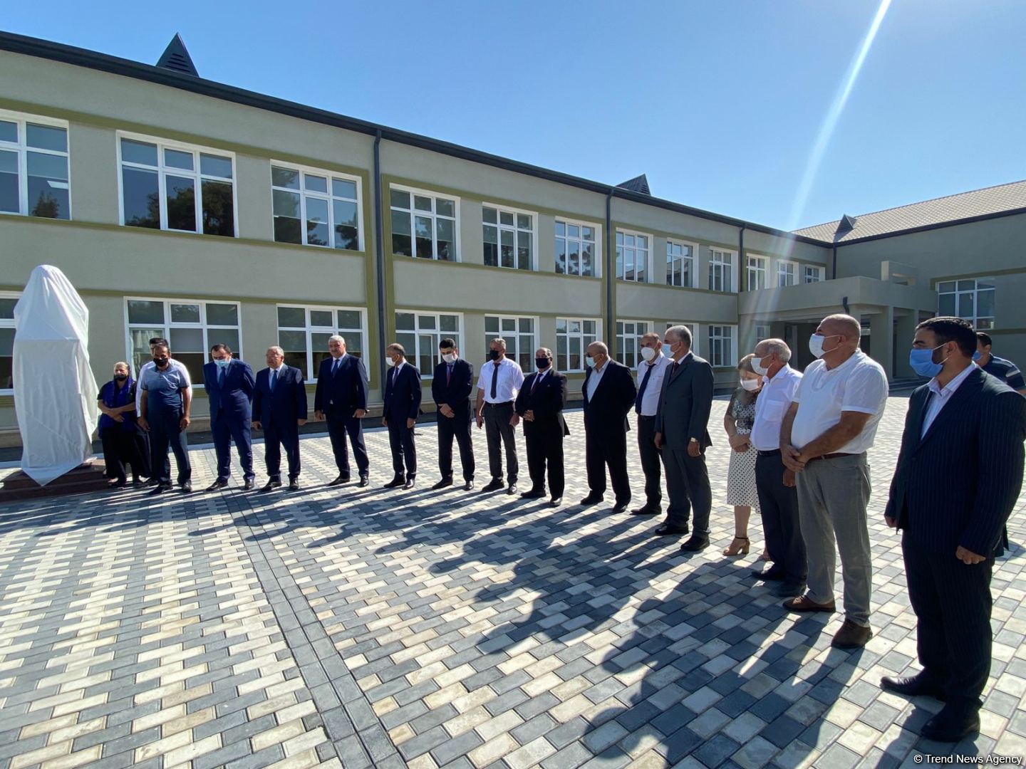 В Агдаме после капитального ремонта сдано в эксплуатацию здание школы (ФОТО)