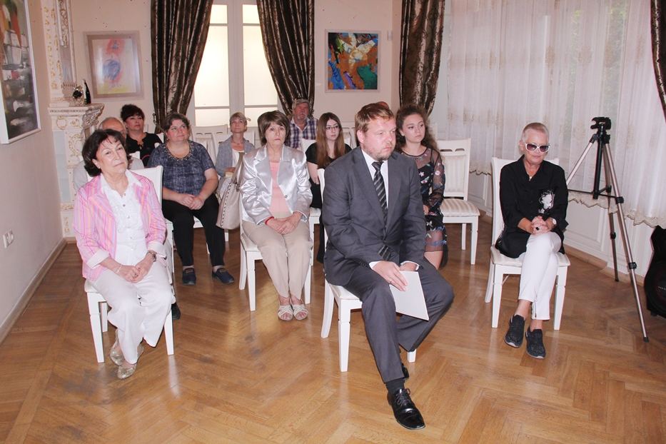 В Центре творчества Максуда Ибрагимбекова прошел вечер, посвященный 100-летию польского писателя-фантаста Станислава Лема (ФОТО)