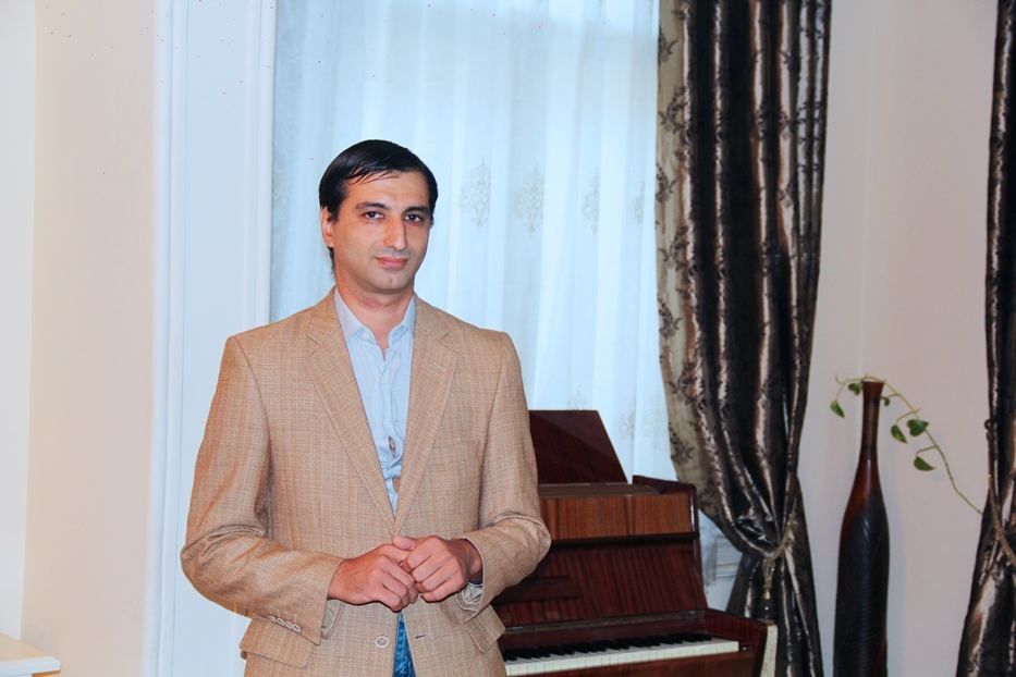 В Центре творчества Максуда Ибрагимбекова прошел вечер, посвященный 100-летию польского писателя-фантаста Станислава Лема (ФОТО)