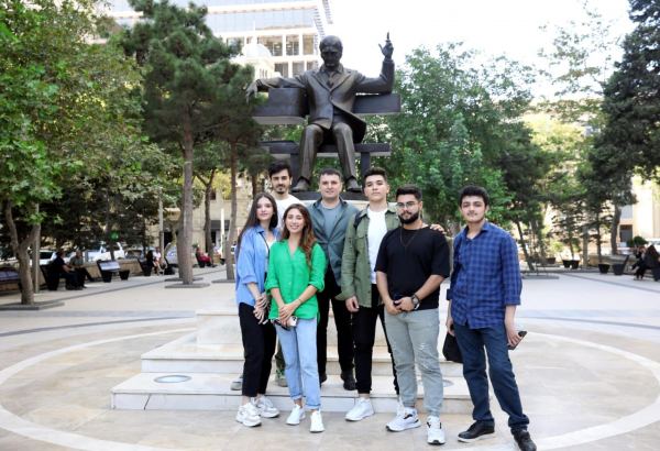 Азербайджанская молодежь представила социальный ролик в честь Дня национальной музыки (ВИДЕО)