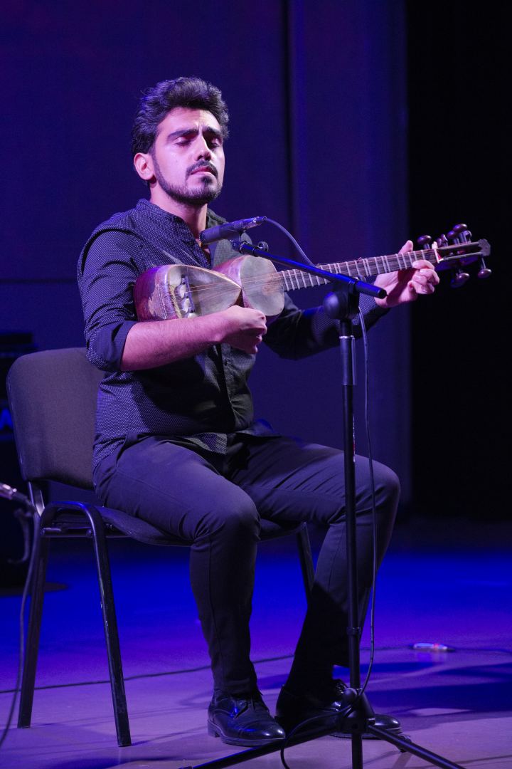 Увлекательное путешествие в мир национальной музыки и танцев на сцене YARAT (ФОТО)