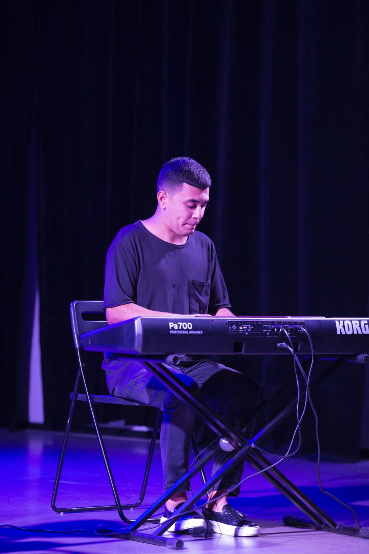 Увлекательное путешествие в мир национальной музыки и танцев на сцене YARAT (ФОТО)