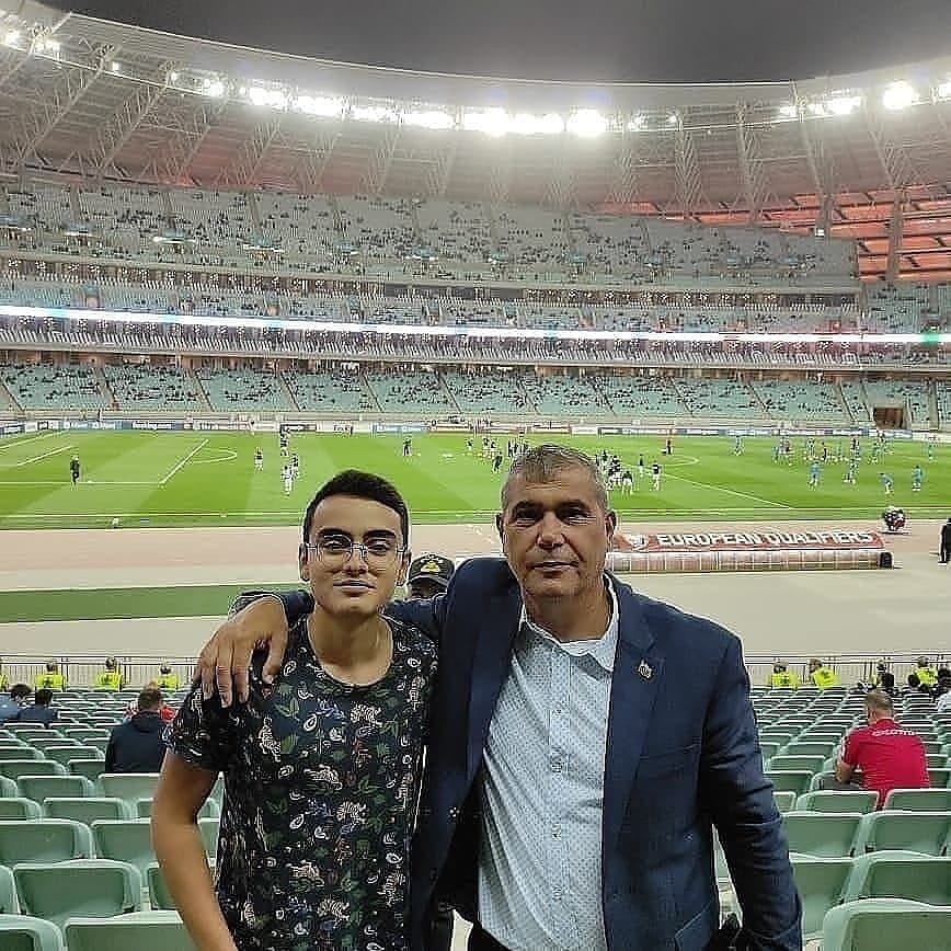 Азербайджанский Зорро и дочери-мушкетерши: Все началось с деревянного меча – интервью с Асафом Меликовым (ФОТО)