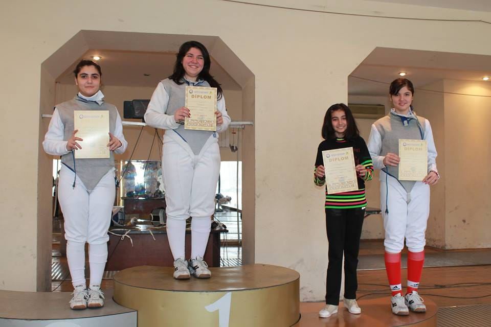 Азербайджанский Зорро и дочери-мушкетерши: Все началось с деревянного меча – интервью с Асафом Меликовым (ФОТО)