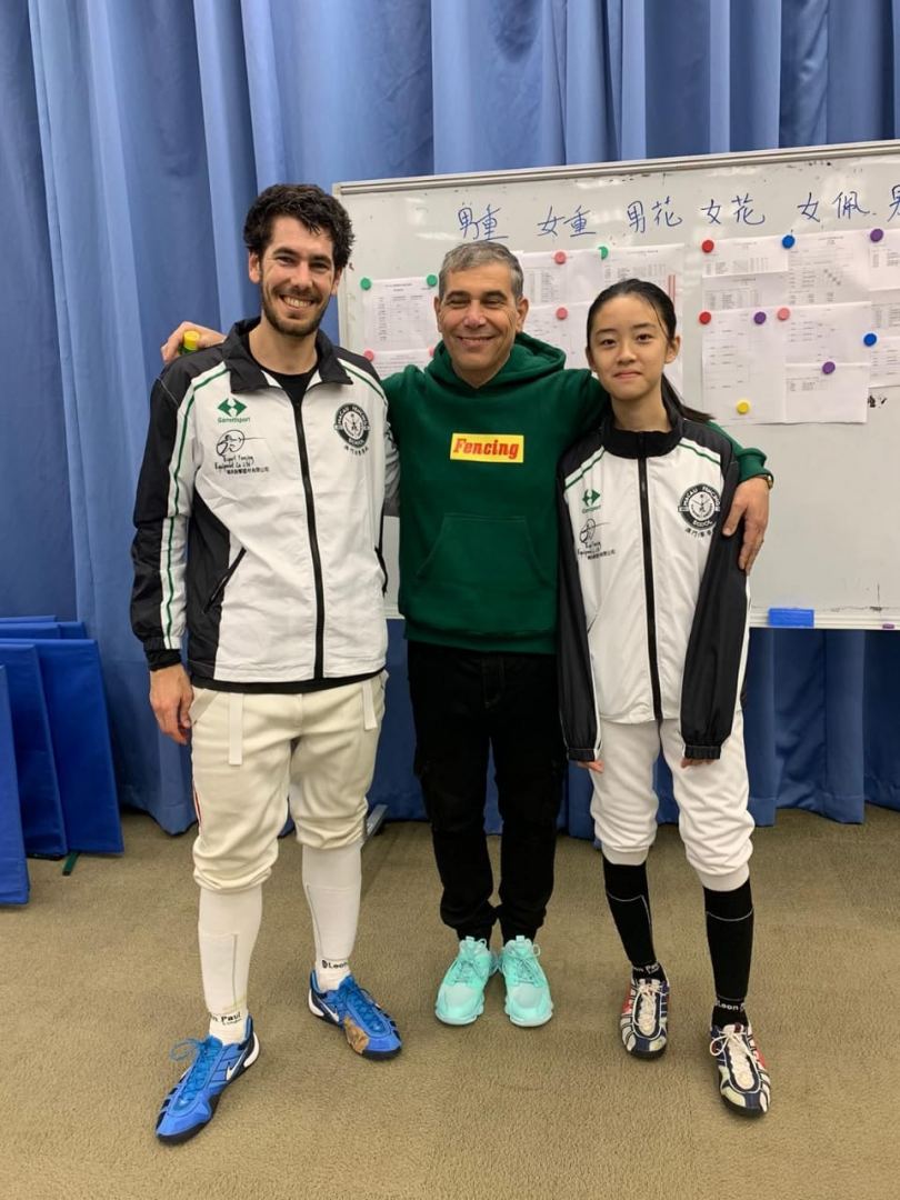 Азербайджанский Зорро и дочери-мушкетерши: Все началось с деревянного меча – интервью с Асафом Меликовым (ФОТО)