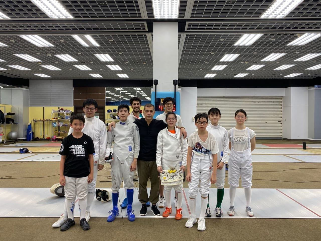 Азербайджанский Зорро и дочери-мушкетерши: Все началось с деревянного меча – интервью с Асафом Меликовым (ФОТО)