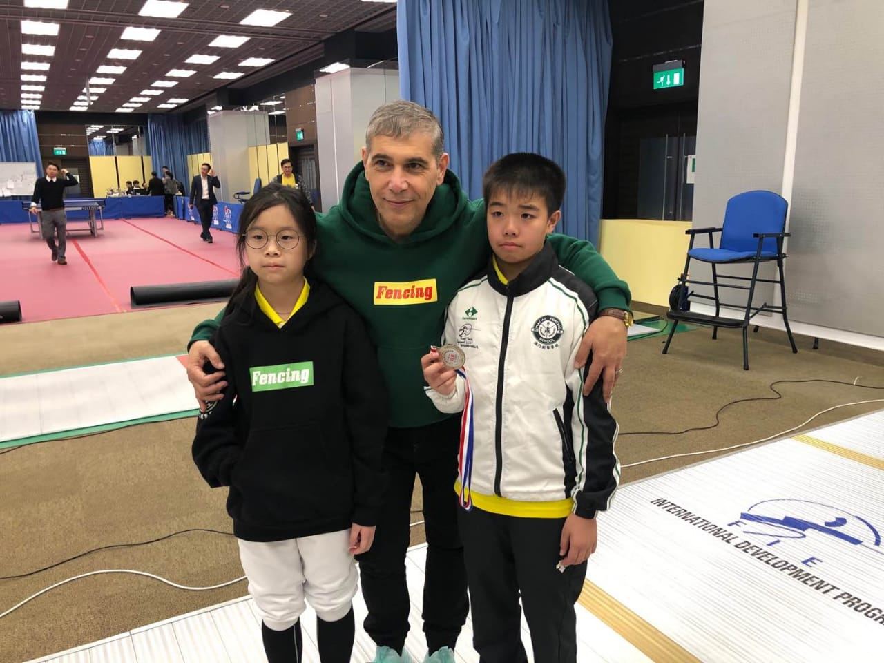 Азербайджанский Зорро и дочери-мушкетерши: Все началось с деревянного меча – интервью с Асафом Меликовым (ФОТО)