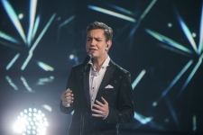 Азербайджанский исполнитель поддержал участницу российского телепроекта "Ты супер!" (ФОТО)