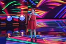 Азербайджанский исполнитель поддержал участницу российского телепроекта "Ты супер!" (ФОТО)