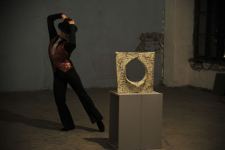 Одним вечером в Баку - противогаз, бабушка из Нидерландов и кафкианские сцены (ВИДЕО,ФОТО)