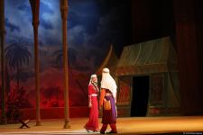 Театр в Баку открыл двери. Первый спектакль в период пандемии (ФОТО/ВИДЕО)