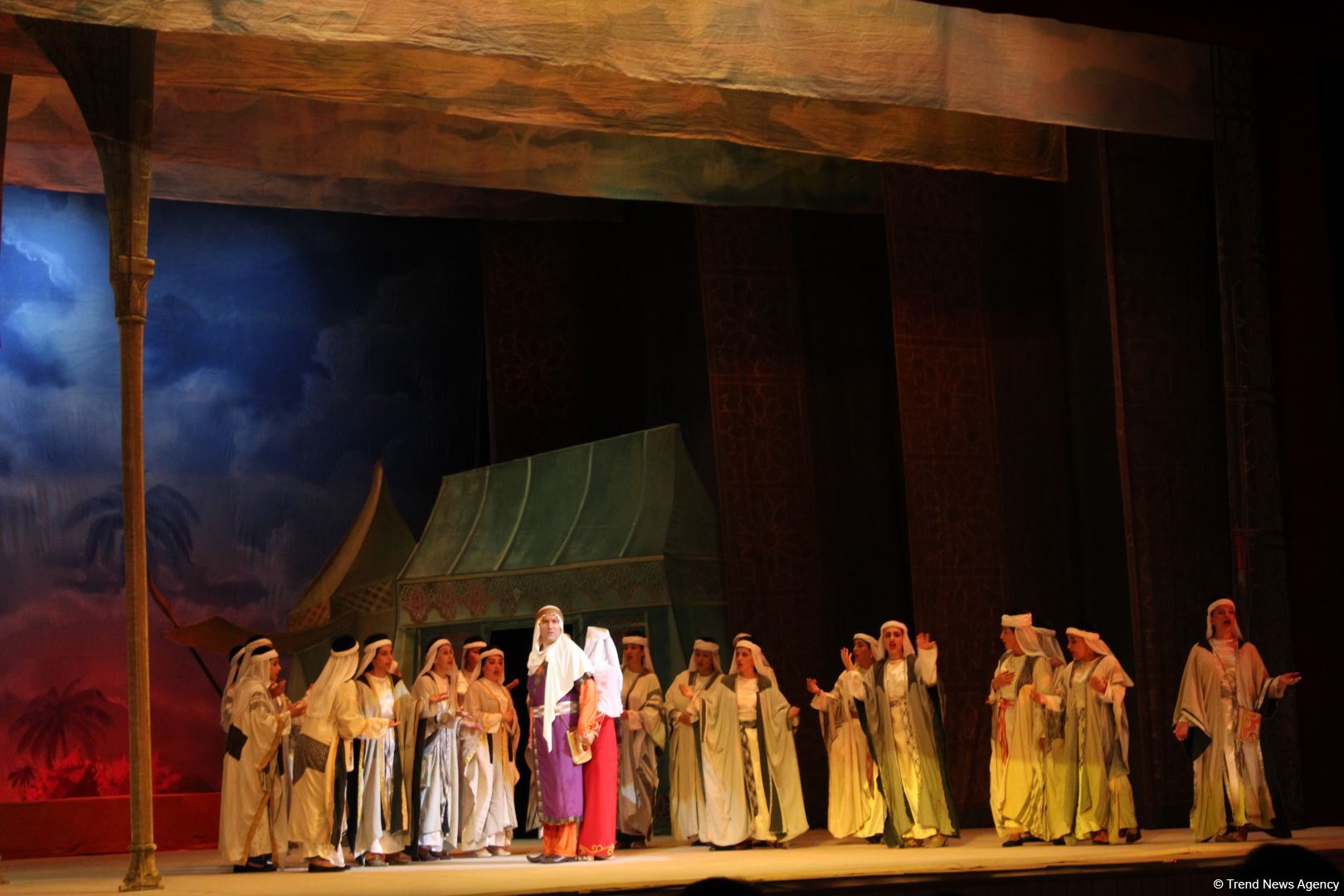 Театр в Баку открыл двери. Первый спектакль в период пандемии (ФОТО/ВИДЕО)