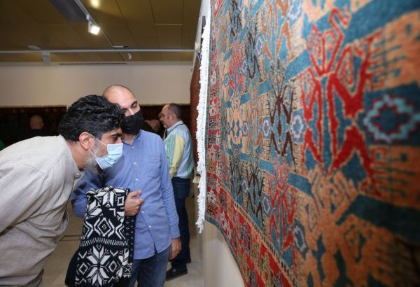 Искусство ковра – эволюция смыслов в Баку (ФОТО)