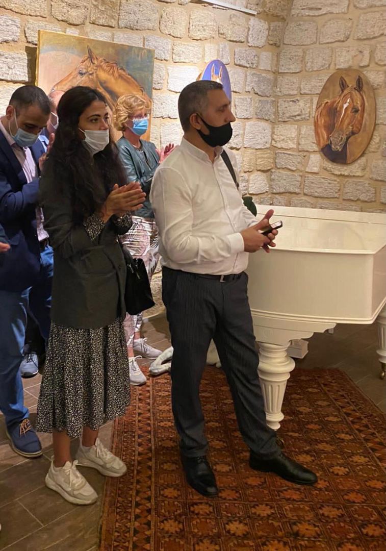 Из Латвии в Азербайджан на Карабахских скакунах (ФОТО/ВИДЕО)