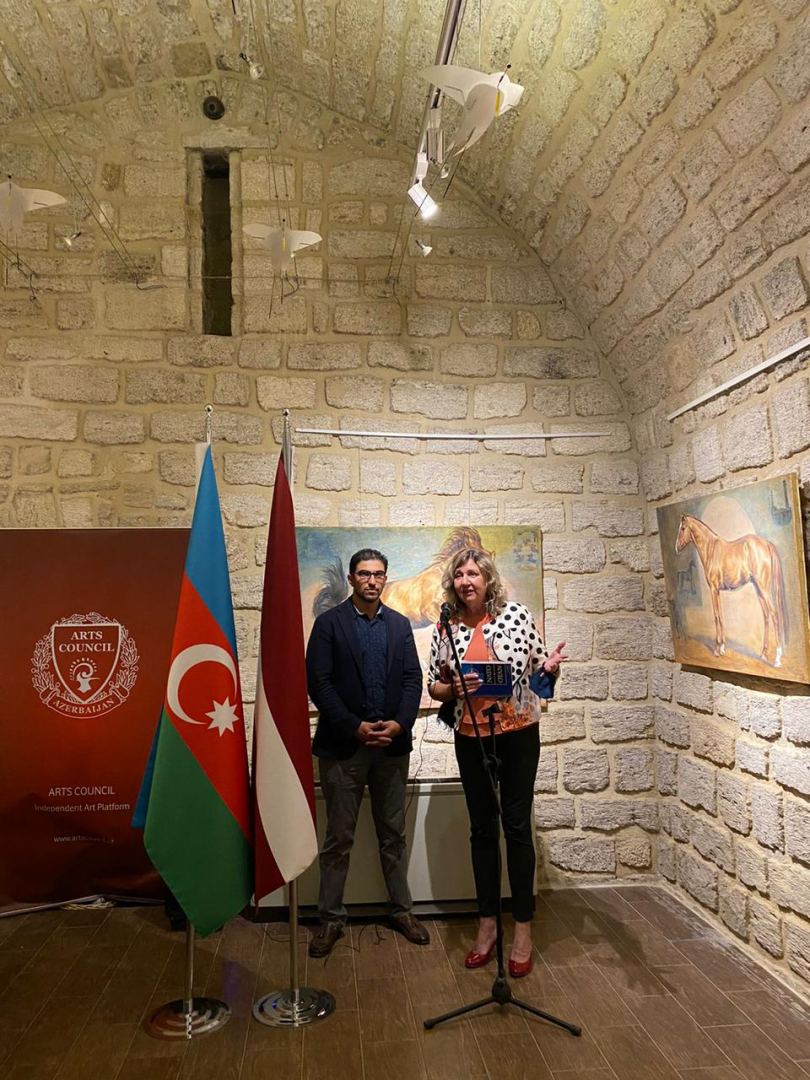 Из Латвии в Азербайджан на Карабахских скакунах (ФОТО/ВИДЕО)