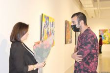 Энергия хаоса в Баку… Какие секреты хранят картины Рамины Саадатхан (ФОТО)