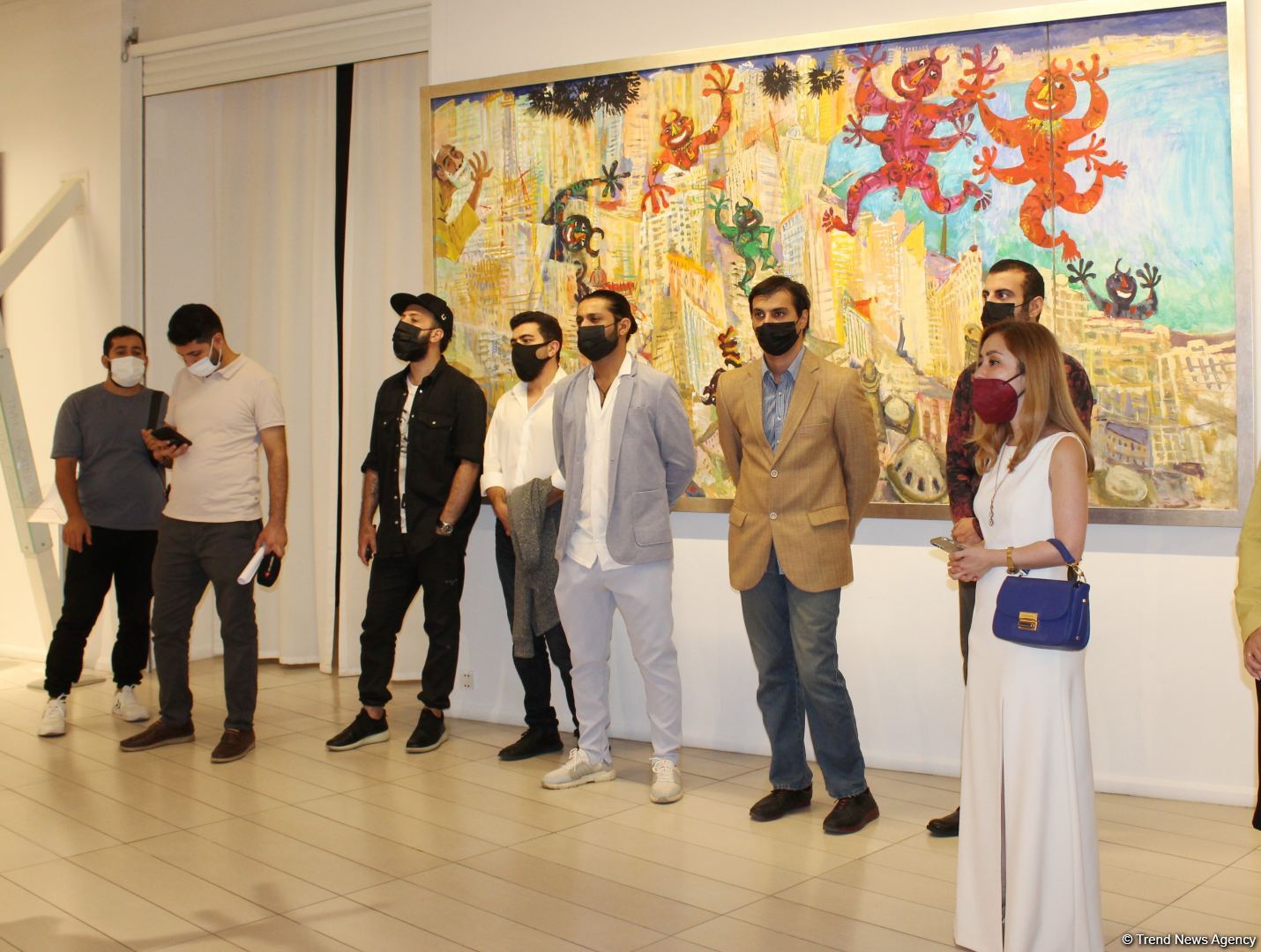 Энергия хаоса в Баку… Какие секреты хранят картины Рамины Саадатхан (ФОТО)