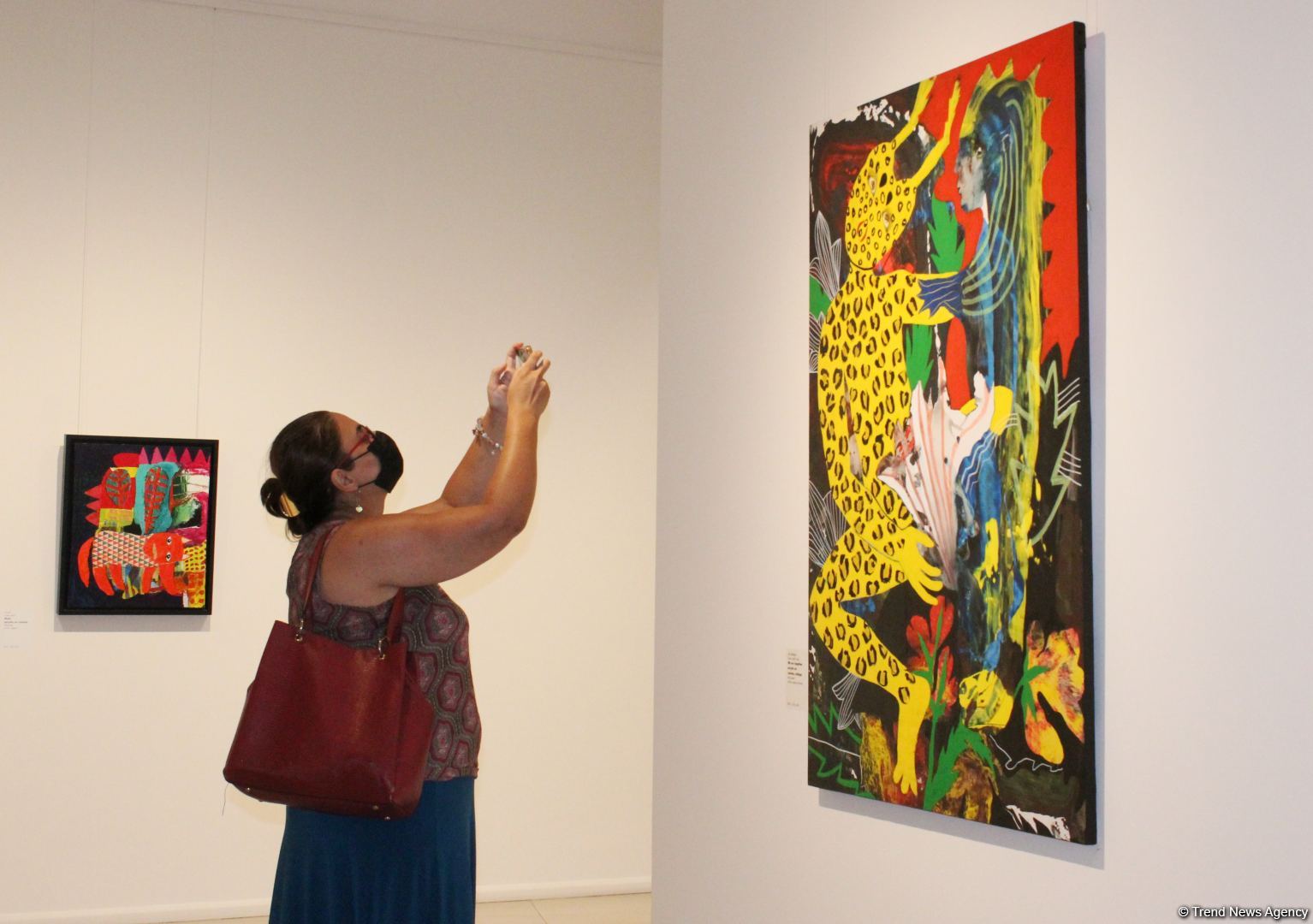 Энергия хаоса в Баку… Какие секреты хранят картины Рамины Саадатхан (ФОТО)