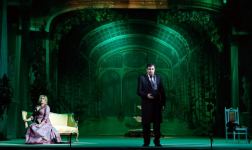 Любовь азербайджанца и полячки, или Дама с камелиями (ФОТО/ВИДЕО)