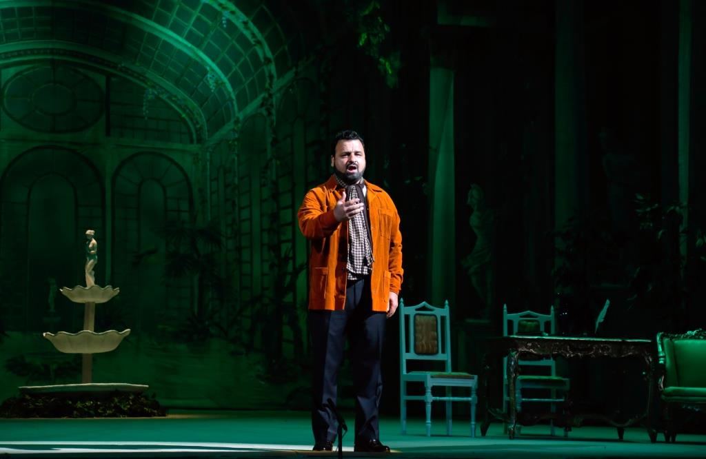 Любовь азербайджанца и полячки, или Дама с камелиями (ФОТО/ВИДЕО)