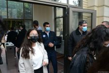 В БГУ объяснили причины скопления студентов перед корпусами вуза (ФОТО)