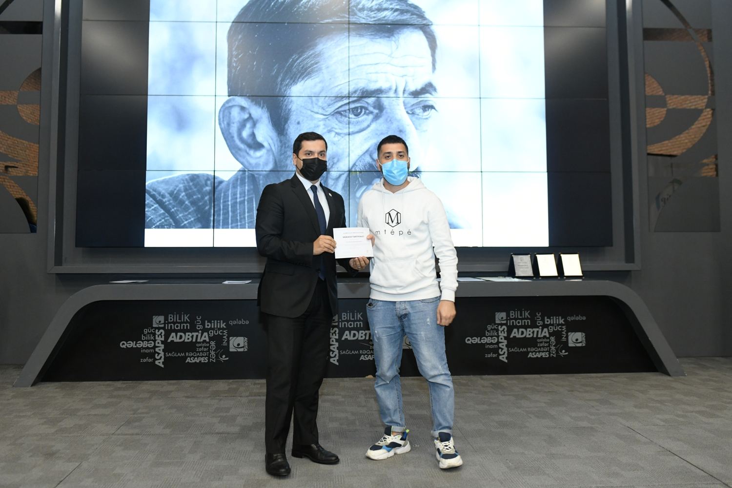 В Баку прошла церемония награждения "Foto Kadr" (ФОТО)