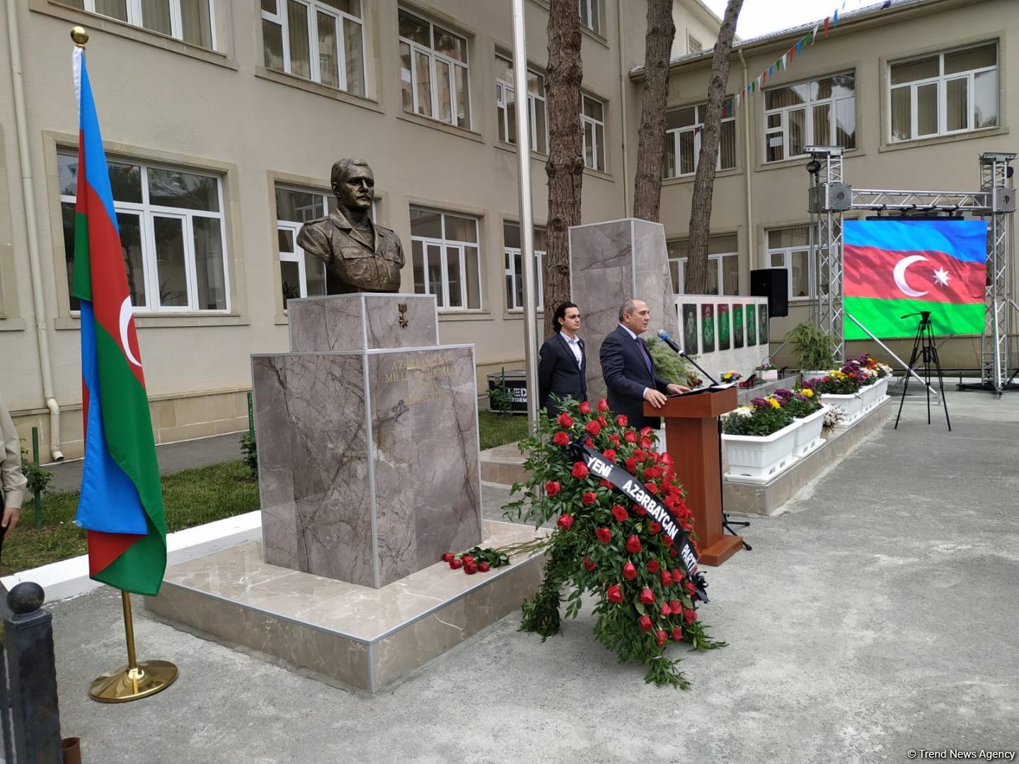 В Баку состоялось торжественное открытие бюста Национального героя Азербайджана Юрия Ковалева (ФОТО/ВИДЕО)