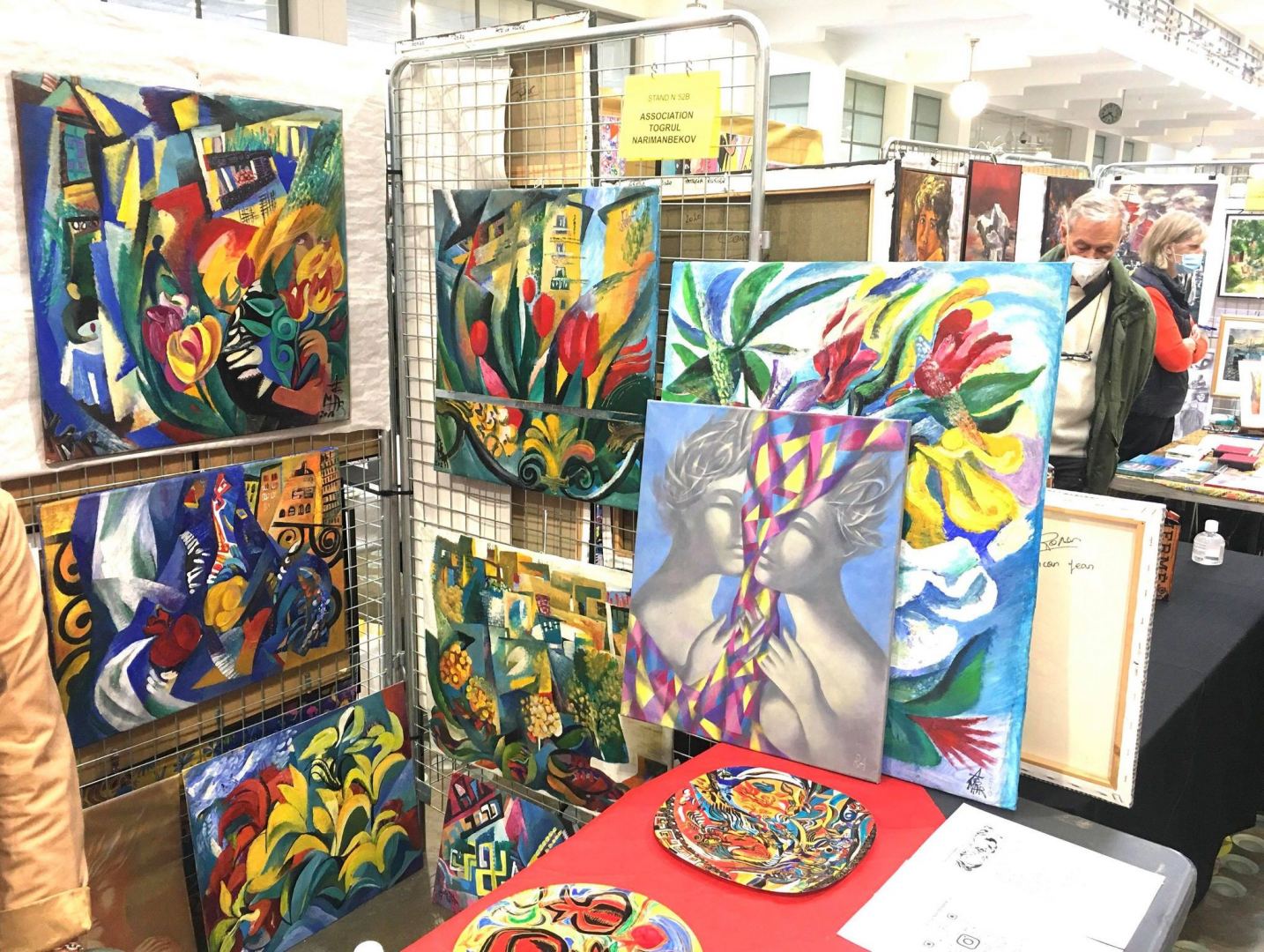 В мэрии Булонь-Бийанкур представлены картины азербайджанской художницы (ФОТО/ВИДЕО)