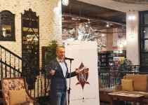 Тема любви...Известный немецкий исламовед провел в Баку творческий вечер (ФОТО)