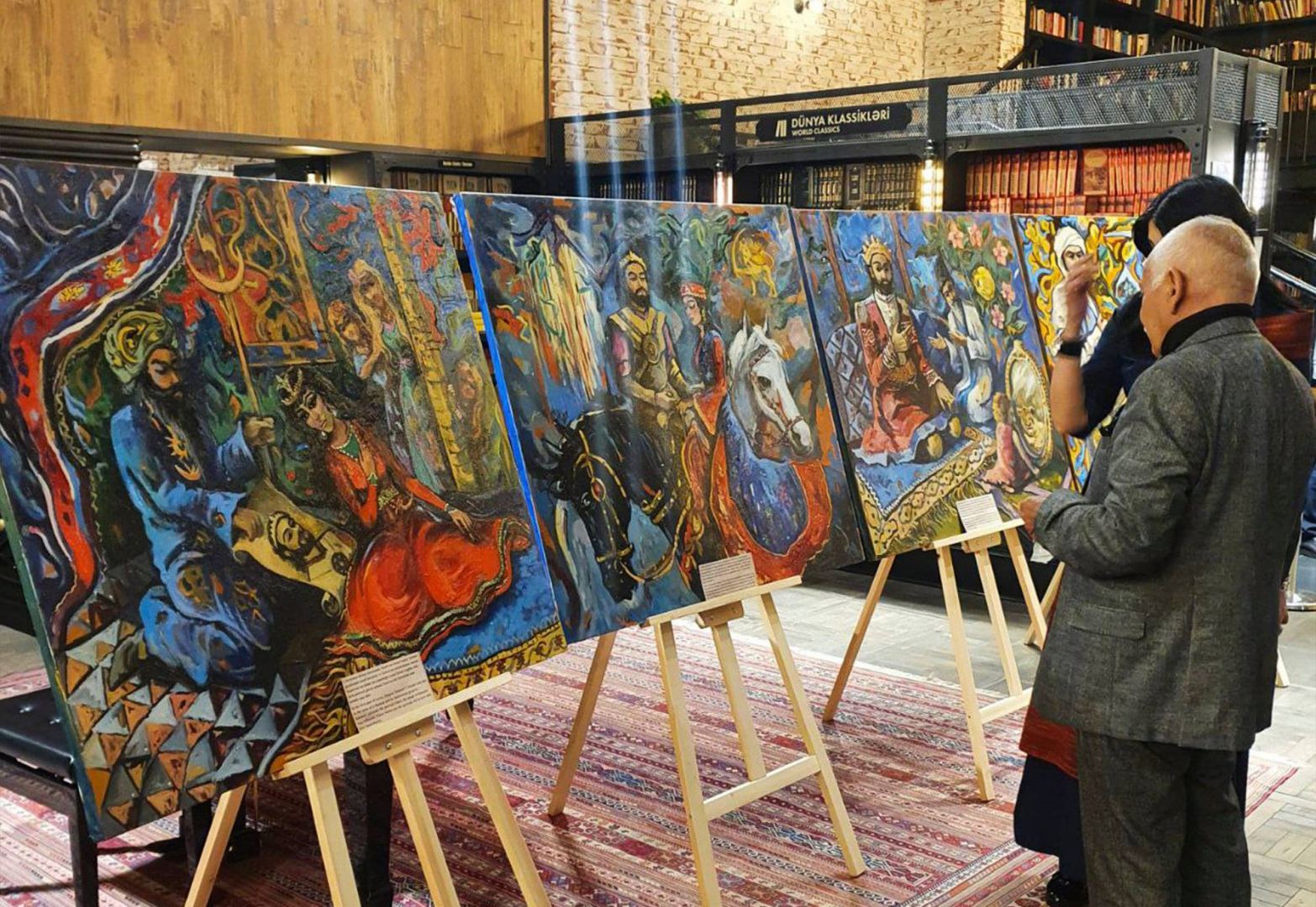 Тема любви...Известный немецкий исламовед провел в Баку творческий вечер (ФОТО)