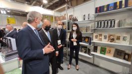 Рай для книголюбов! Состоялось торжественное открытие Бакинской международной книжной выставки-ярмарки (ФОТО)