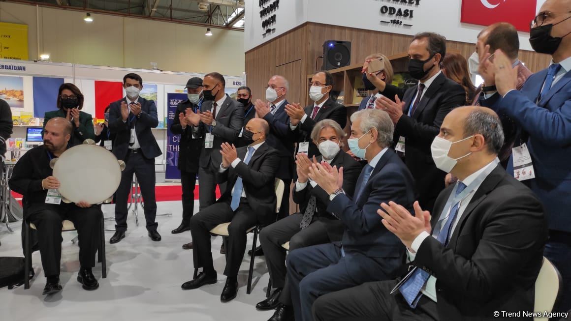 Рай для книголюбов! Состоялось торжественное открытие Бакинской международной книжной выставки-ярмарки (ФОТО)