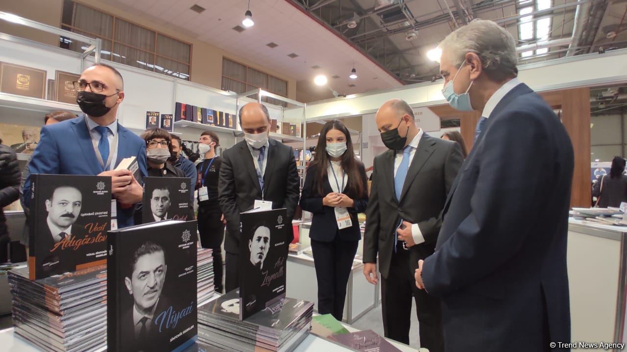 Рай для книголюбов! Состоялось торжественное открытие Бакинской международной книжной выставки-ярмарки (ФОТО)